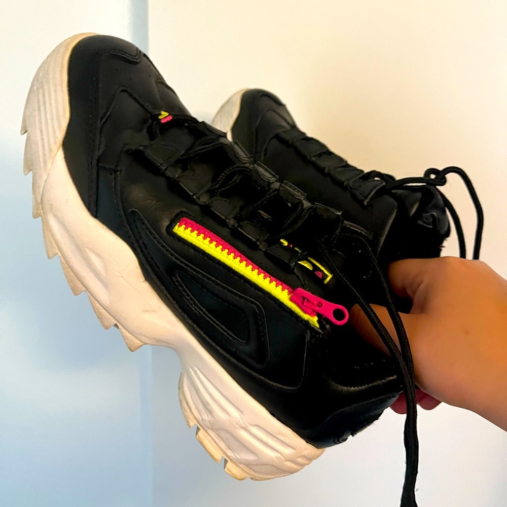 FILA Disruptor Sneaker, Gently used